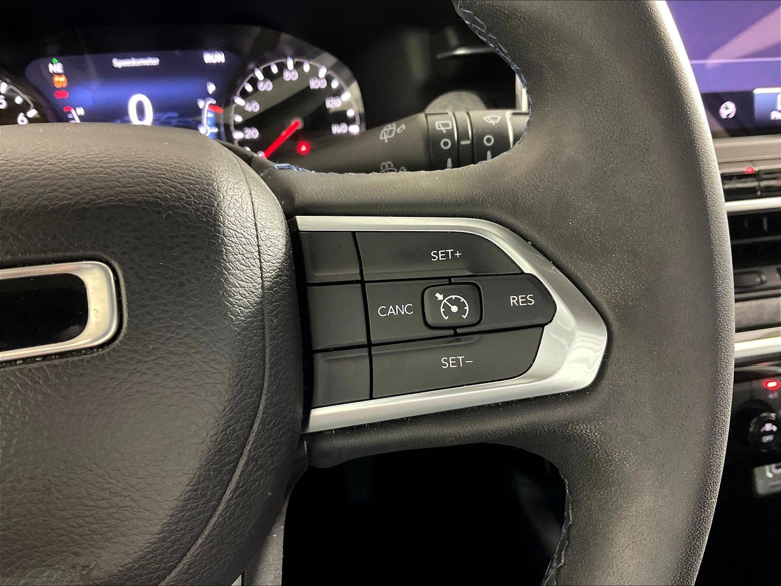 Used 2022 Jeep Compass Latitude FWD image 13