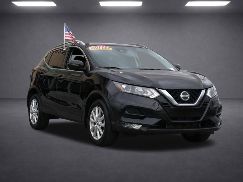 Used 2022 Nissan Rogue Sport SV image 2