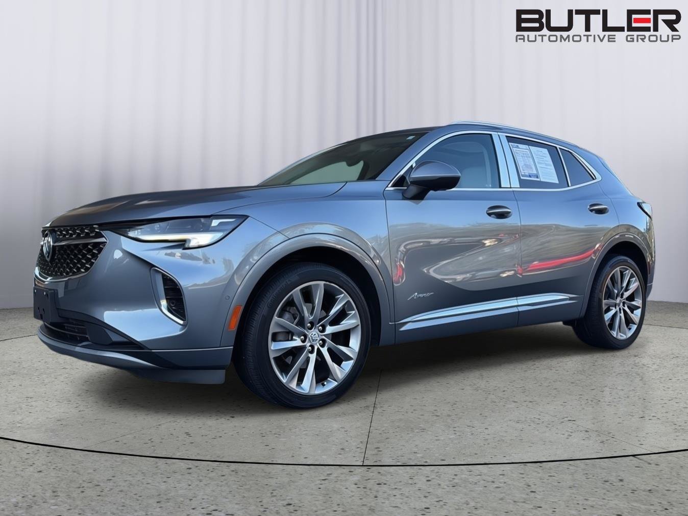 Used 2022 Buick Envision Avenir w/ Technology Package II FWD image 1