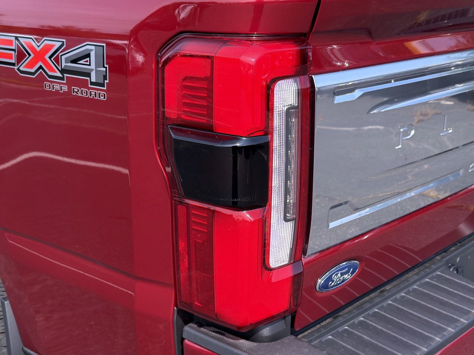 New 2026 Ford F350 Platinum w/ Platinum Plus Package AWD/4WD image 18