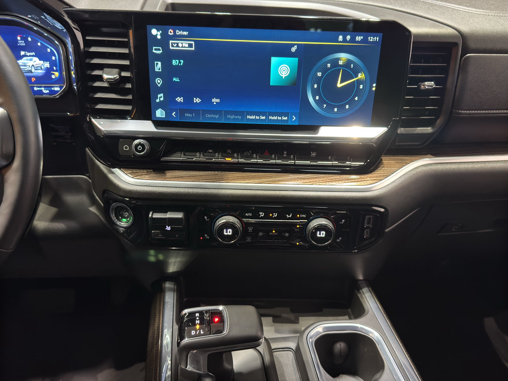 Used 2024 Chevrolet Silverado 1500 RST w/ Max Trailering Package AWD/4WD image 31