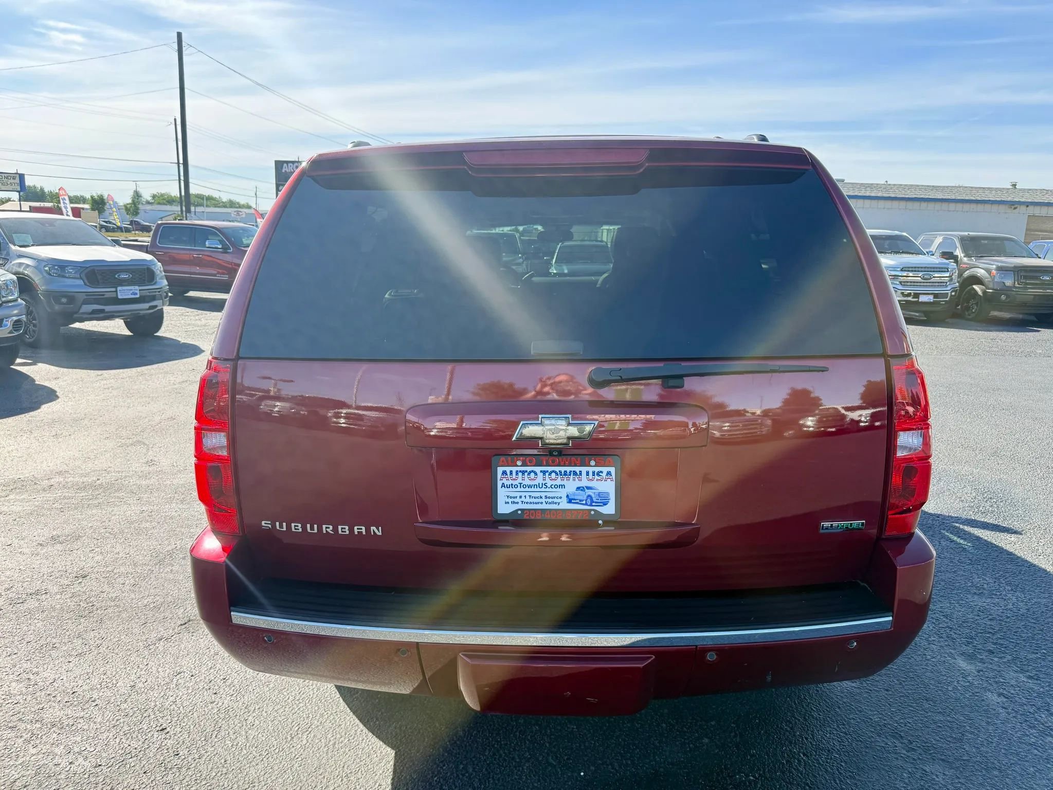 Used 2010 Chevrolet Suburban LTZ AWD/4WD image 4