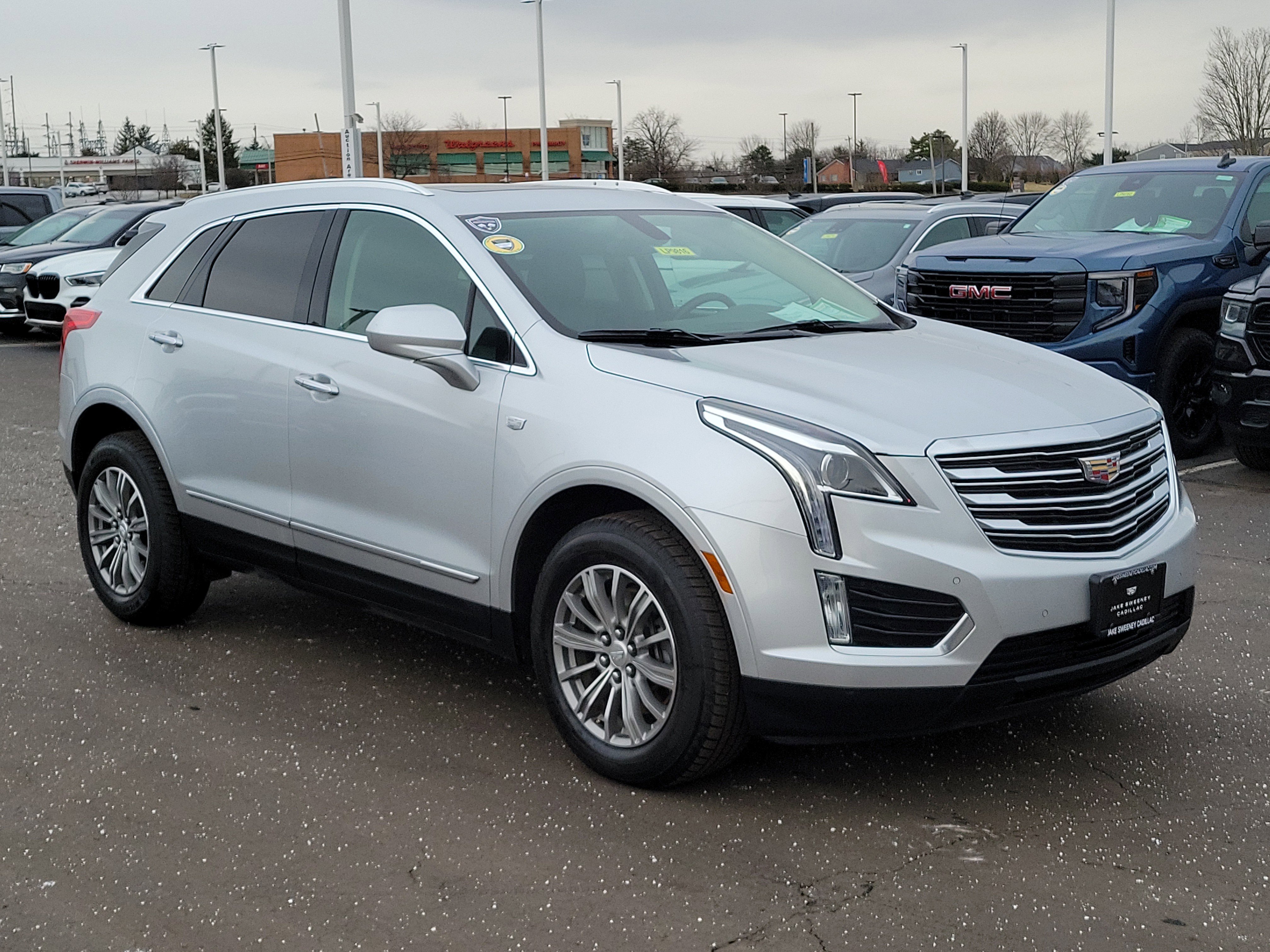 Used 2017 Cadillac XT5 Luxury image 31