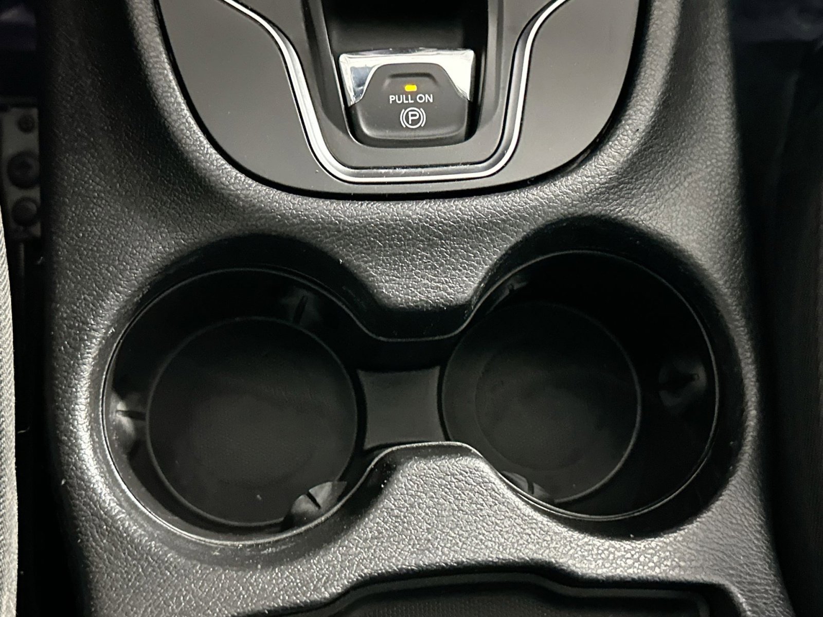 Used 2019 Jeep Cherokee Latitude Plus w/ Comfort/Convenience Group image 26