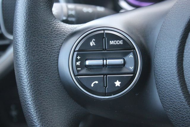 Used 2023 Kia Soul LX w/ LX Technology Package image 13
