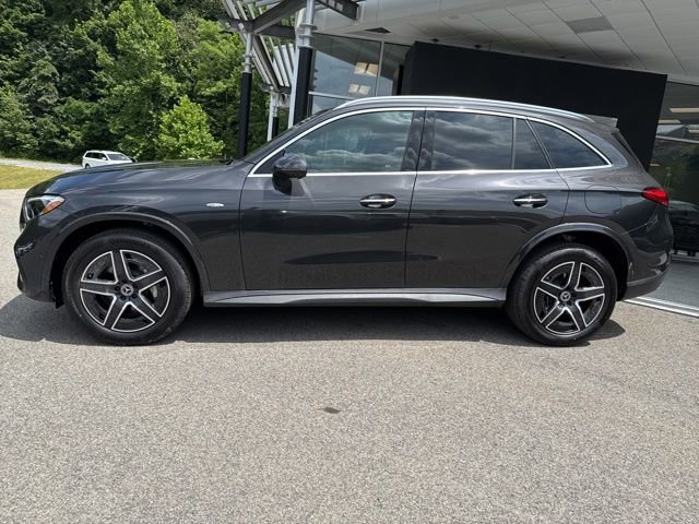 New 2025 Mercedes-Benz GLC 350e 4MATIC image 2