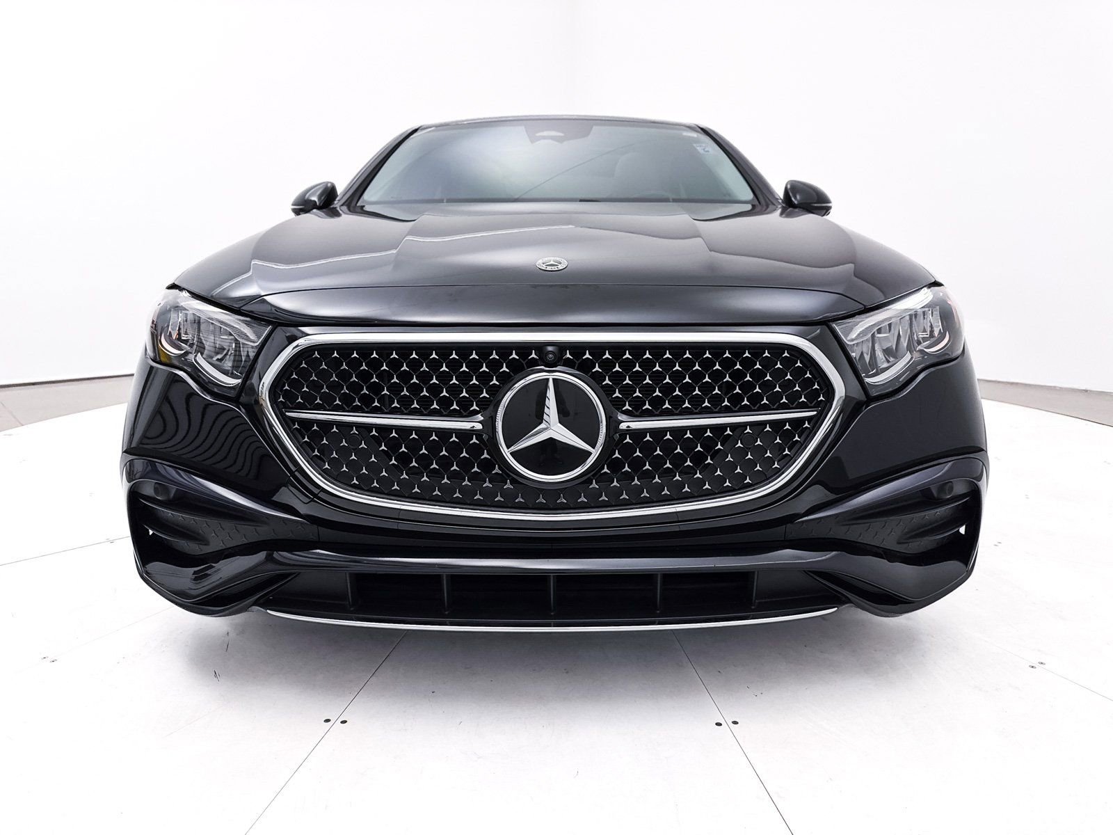 Used 2024 Mercedes-Benz E 350 4MATIC Sedan image 16