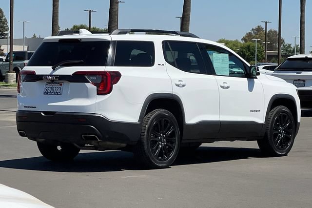 Used 2023 GMC Acadia SLE w/ Driver Convenience Package FWD image 4