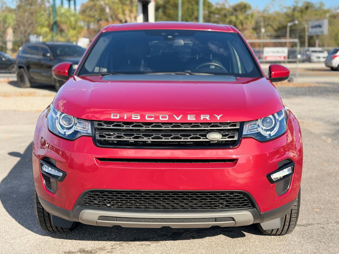Used 2018 Land Rover Discovery Sport SE image 8
