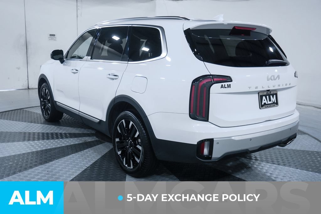 Used 2024 Kia Telluride SX FWD image 3
