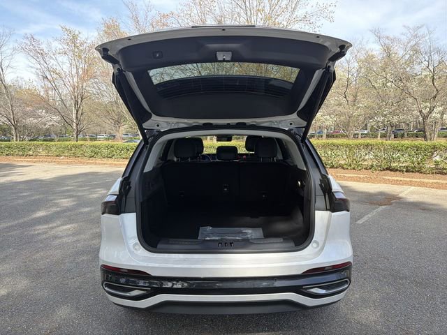 New 2026 Lincoln Nautilus Reserve AWD/4WD image 26