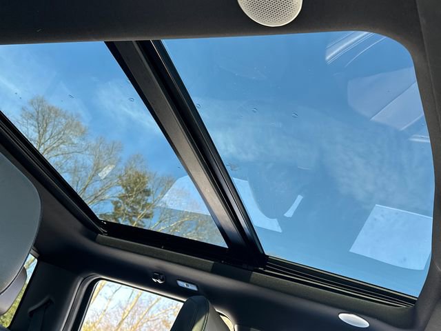 Used 2024 Ford F150 Lariat w/ Equipment Group 502A High image 18