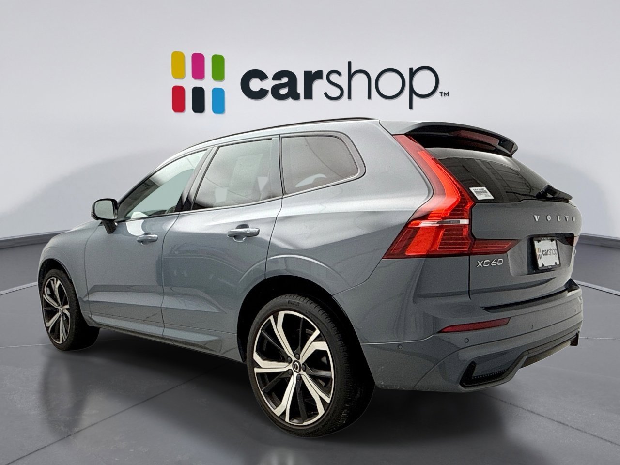 Used 2023 Volvo XC60 B6 Ultimate w/ Climate Package image 3