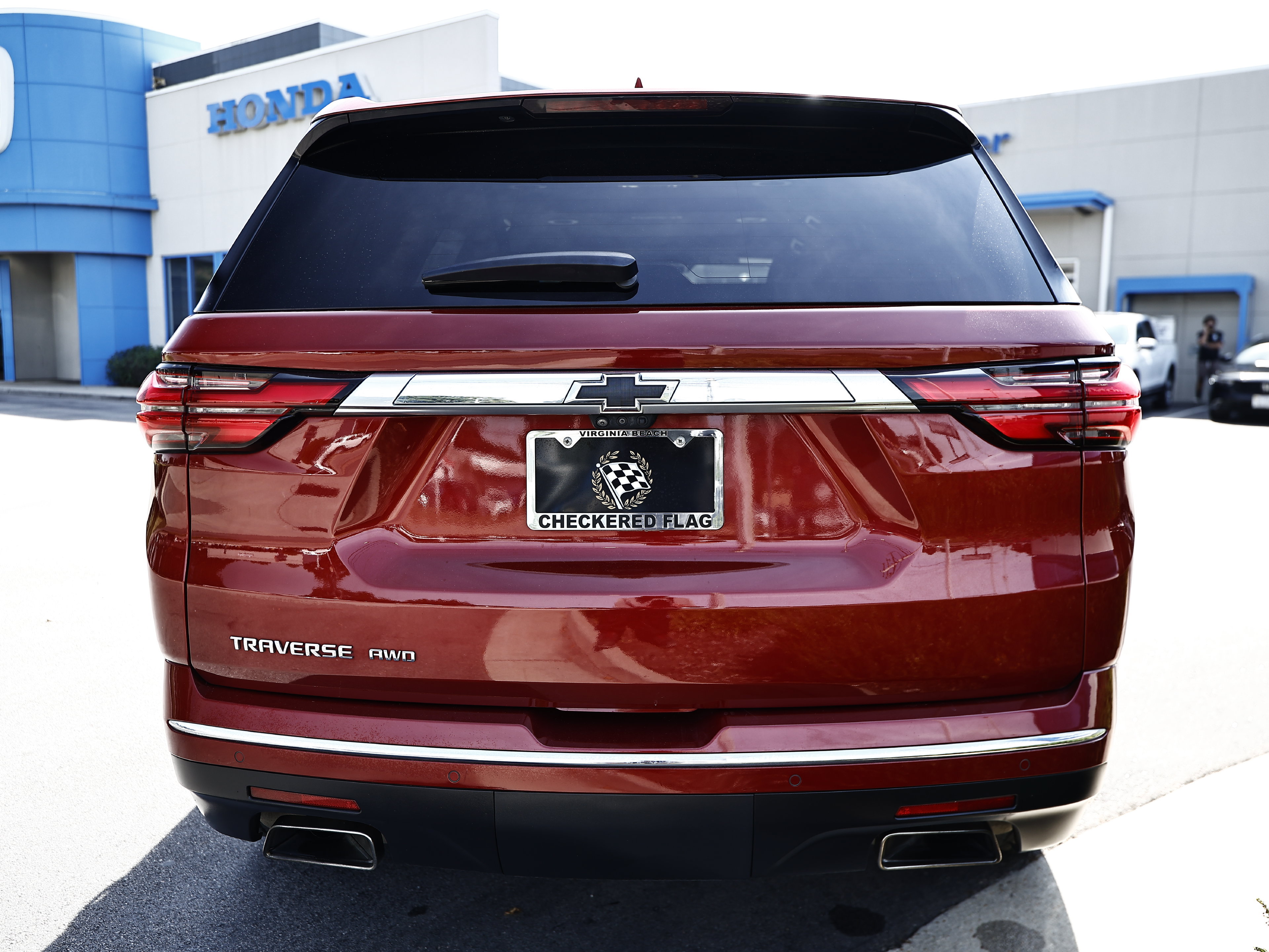 Used 2022 Chevrolet Traverse High Country w/ LPO, Floor Liner Package AWD/4WD image 9