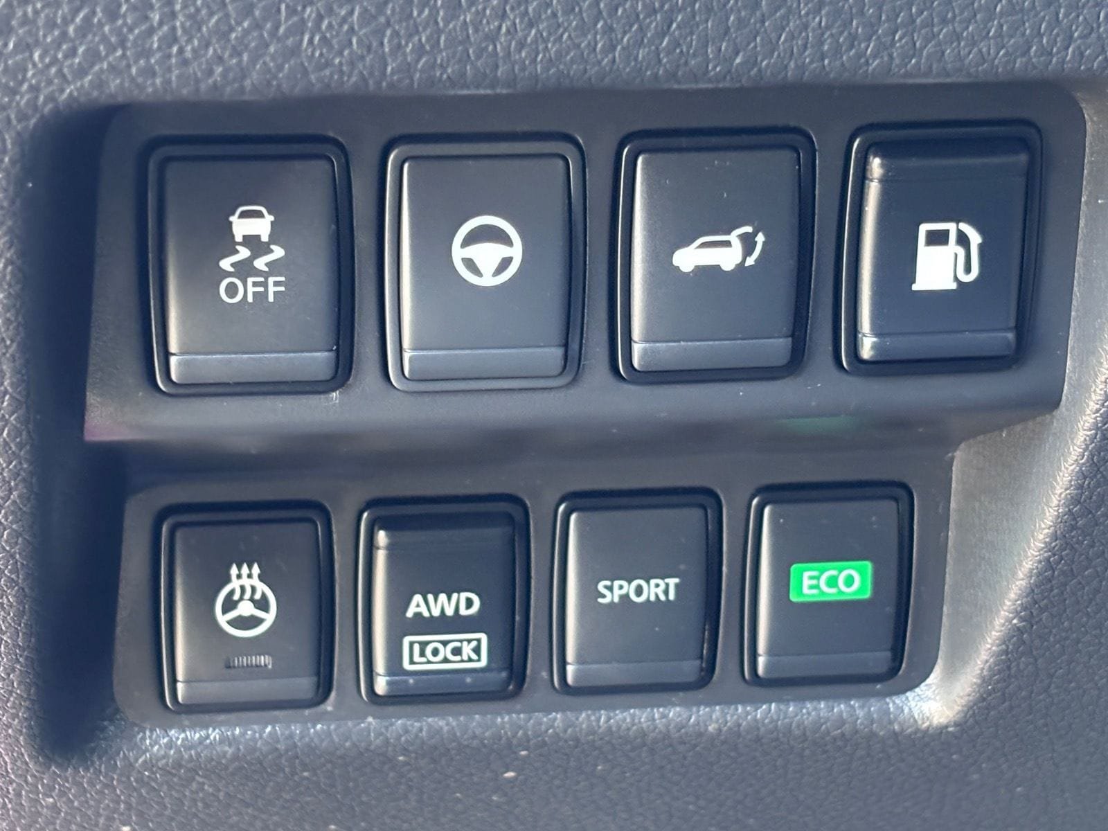 Used 2019 Nissan Rogue SV w/ Sun & Sound Touring Package AWD/4WD image 25