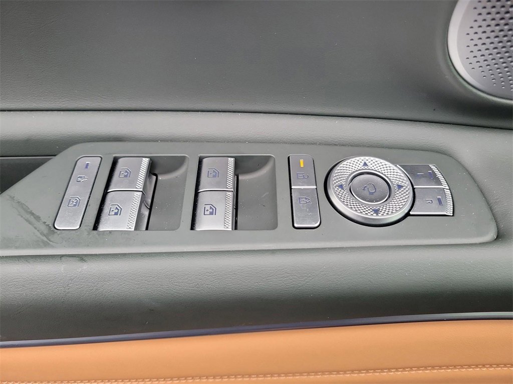 Used 2026 Genesis GV80 2.5T Prestige image 17