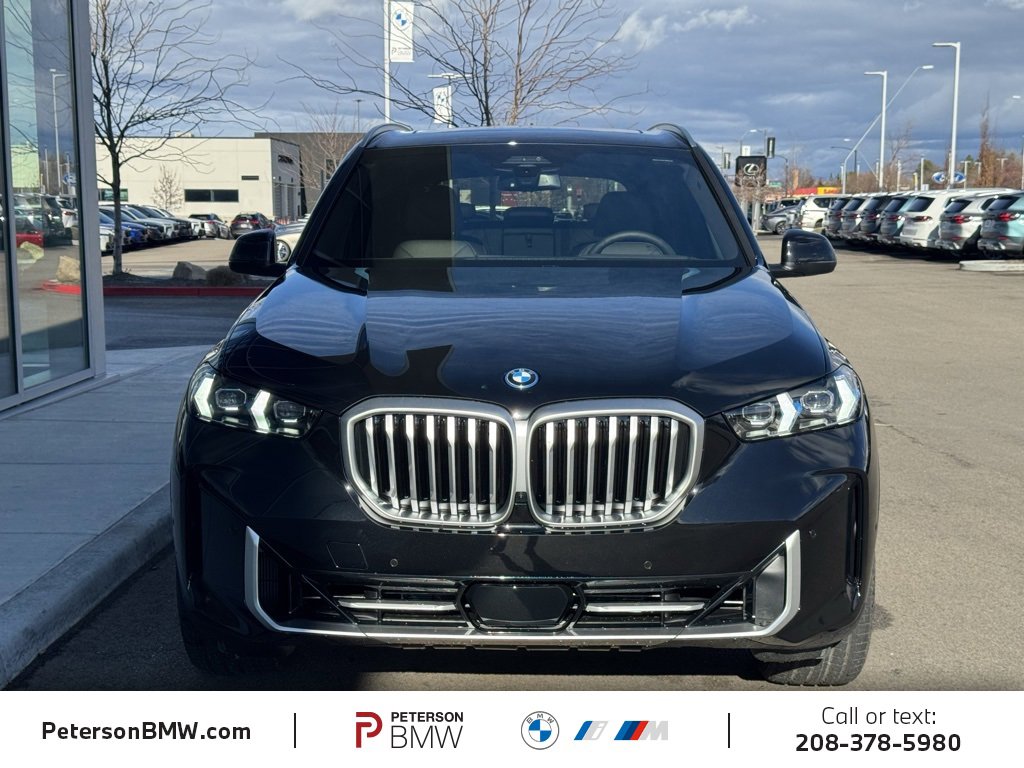 New 2026 BMW X5 xDrive50e image 9