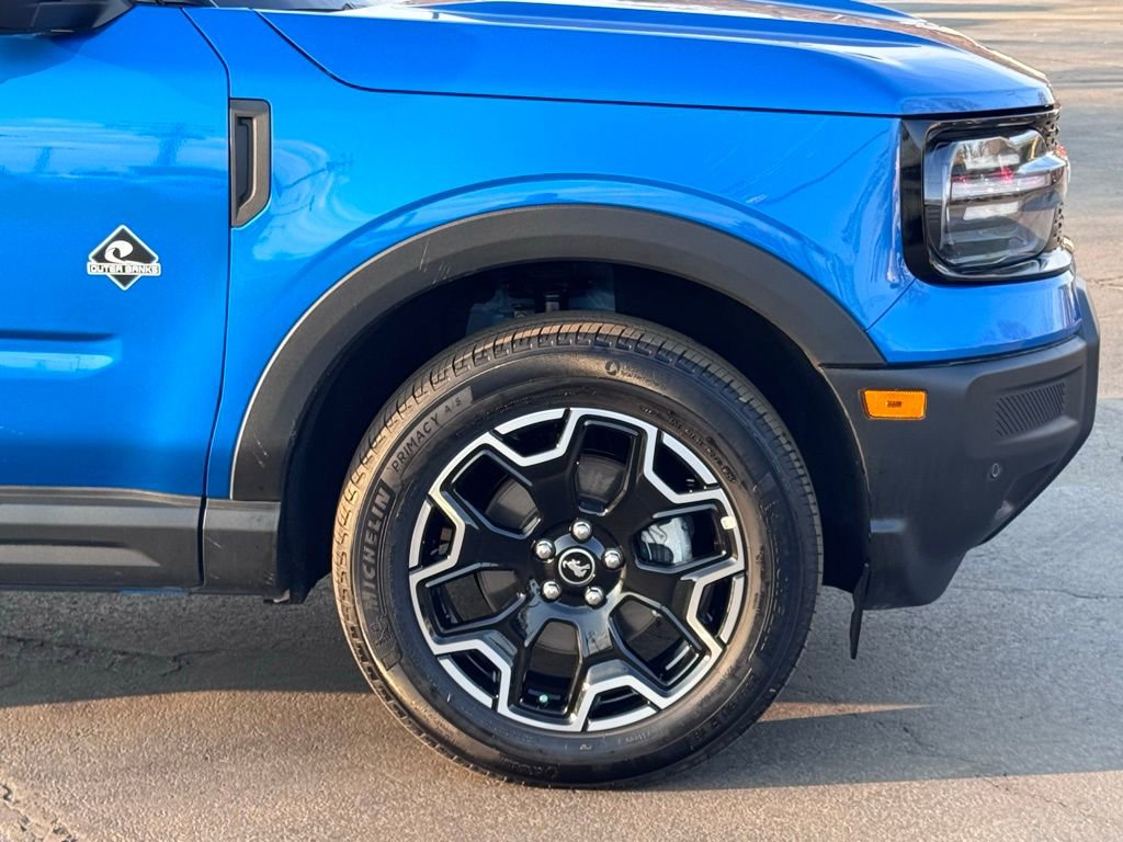 Used 2025 Ford Bronco Sport Outer Banks w/ Outer Banks Tech Package+ AWD/4WD image 43