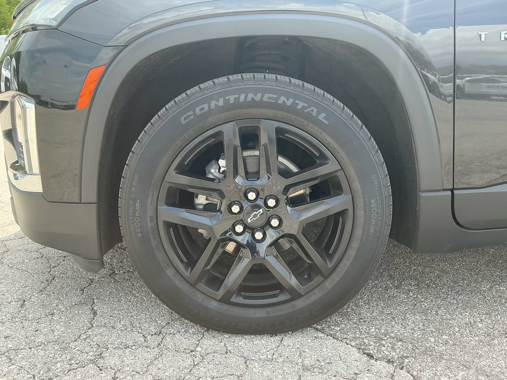 Used 2023 Chevrolet Traverse LT AWD/4WD image 5