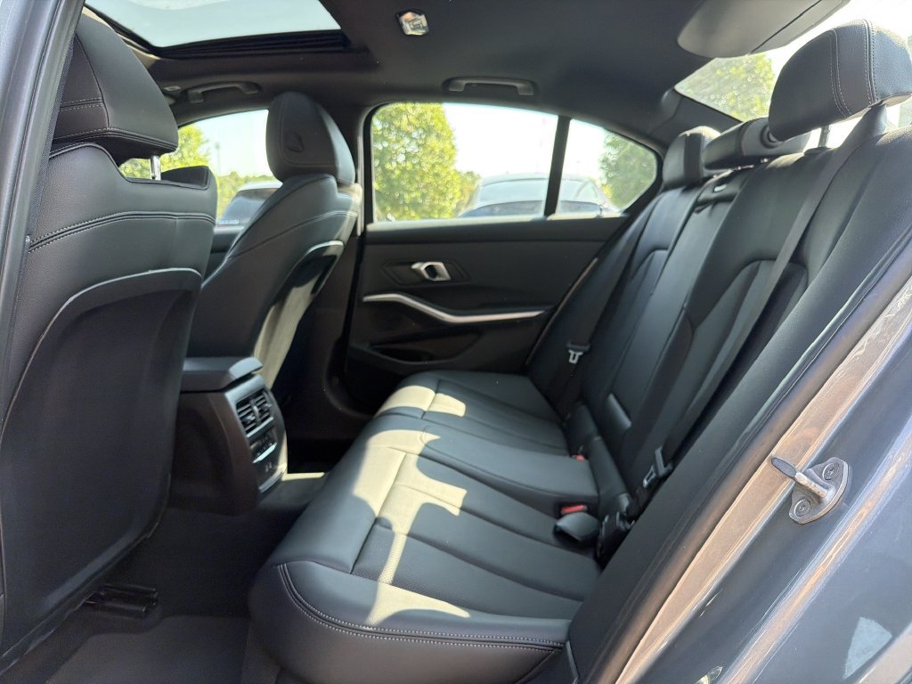 Used 2024 BMW 330i Sedan RWD image 13