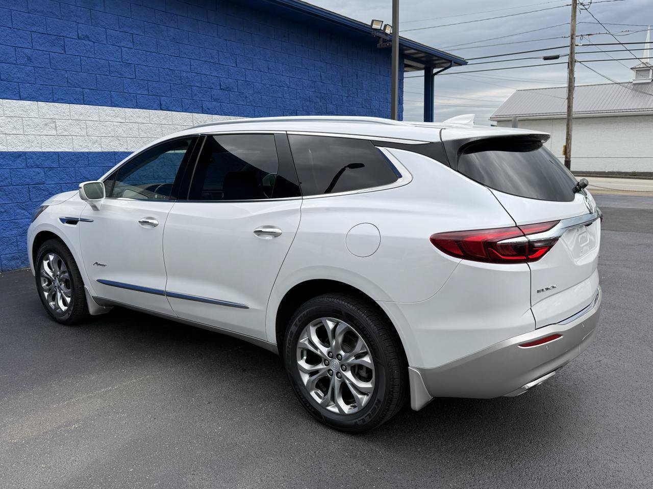 Used 2018 Buick Enclave Avenir w/ Avenir Technology Package AWD/4WD image 20