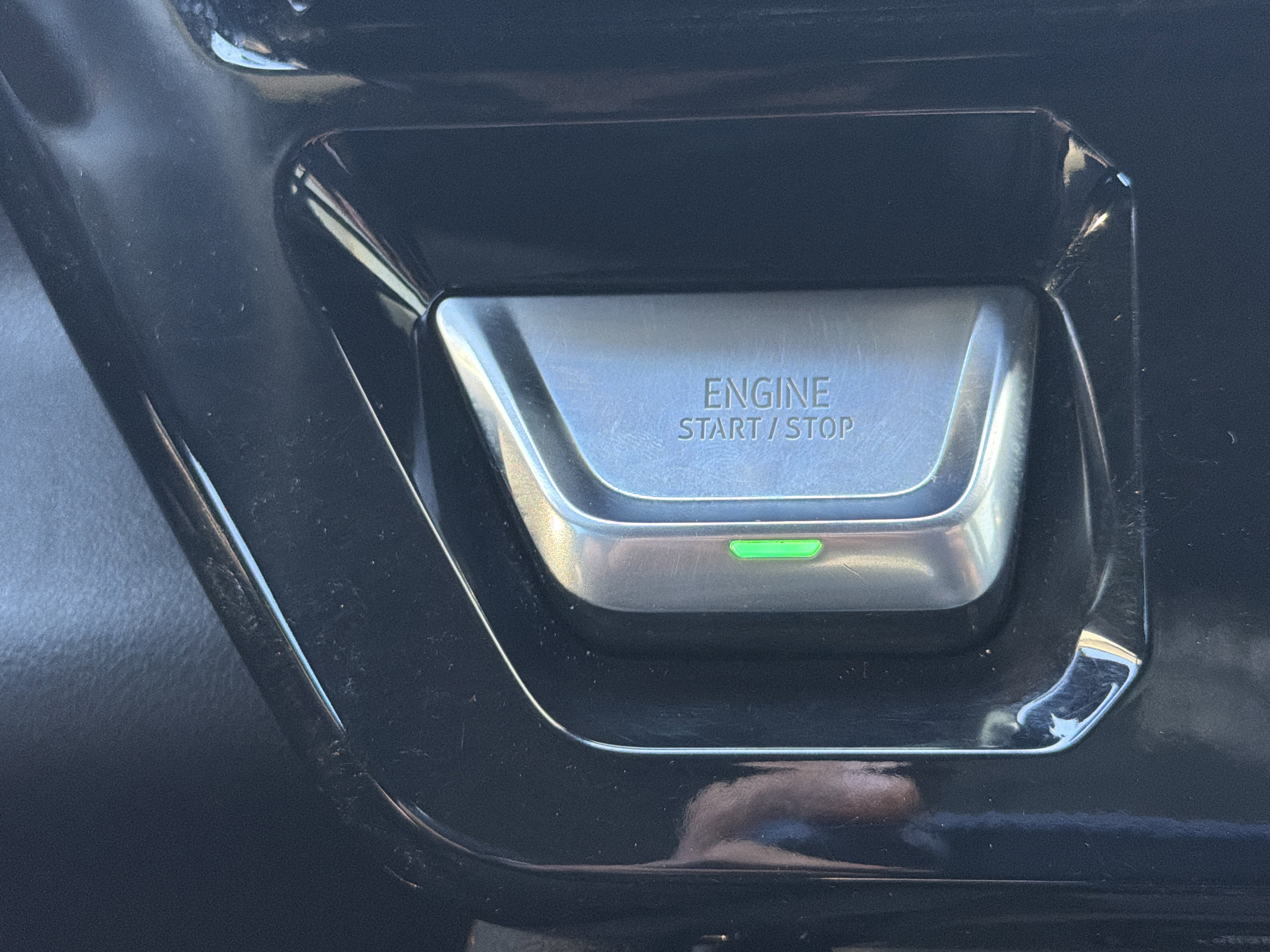 Used 2025 GMC Sierra 2500 AT4 w/ AT4 Premium Plus Package image 15