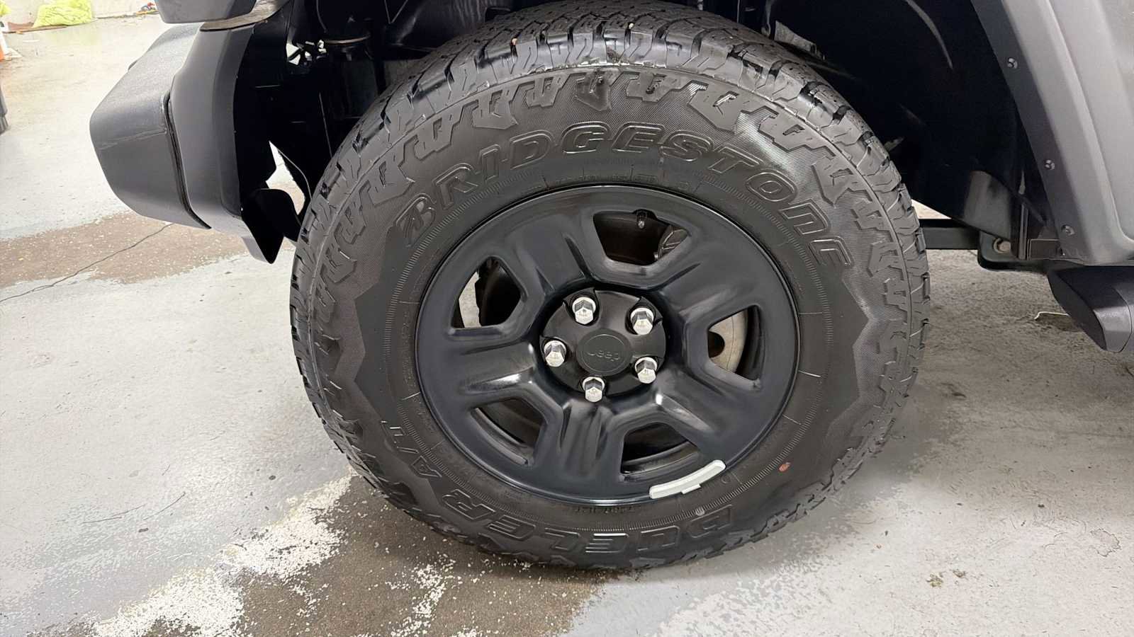Used 2018 Jeep Wrangler Sport AWD/4WD image 10
