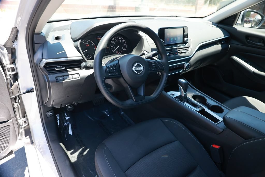 Used 2023 Nissan Altima 2.5 S FWD image 17