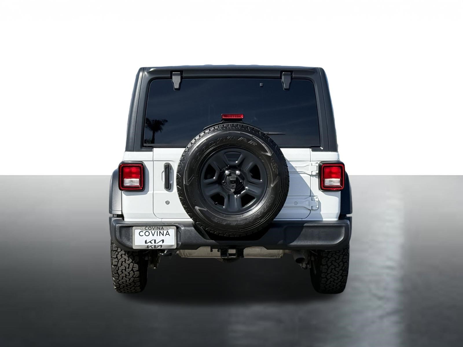 Used 2018 Jeep Wrangler Unlimited Sport image 7