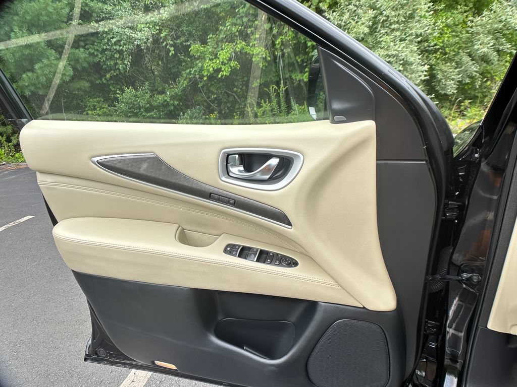 Used 2020 INFINITI QX60 Luxe AWD/4WD image 12