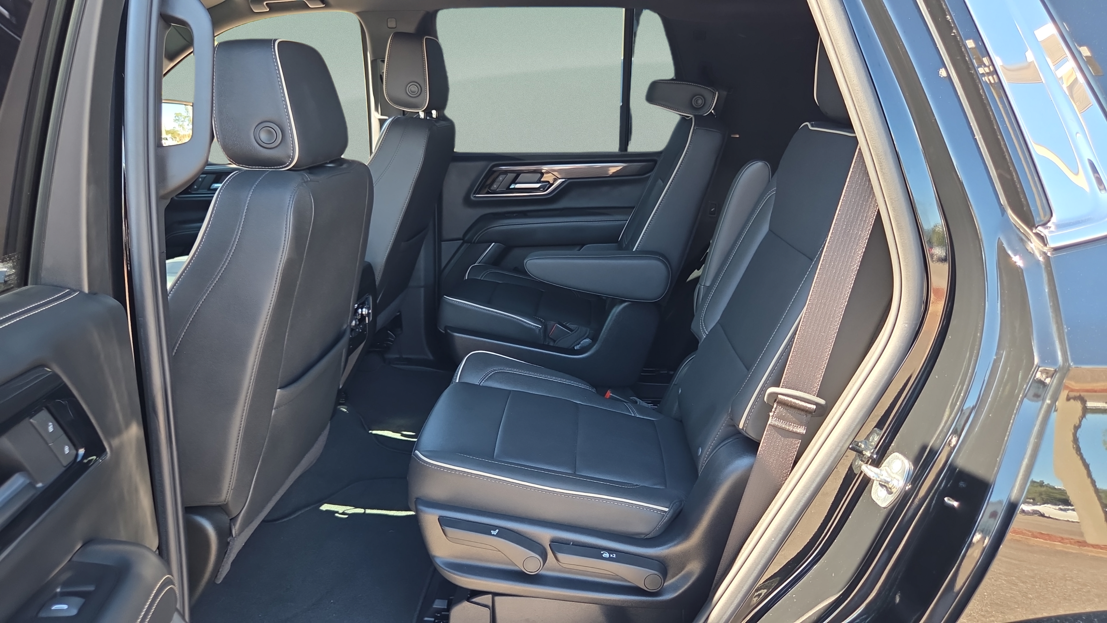 Certified 2025 GMC Yukon Elevation AWD/4WD image 10