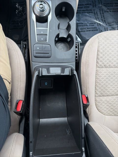 Used 2020 Ford Escape SE Sport image 14