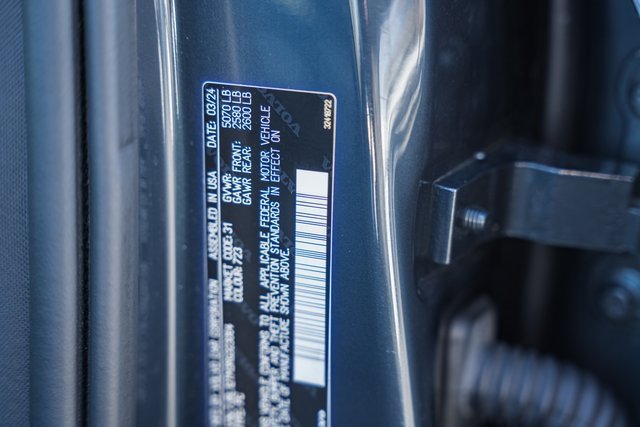 Certified 2024 Volvo S60 B5 Ultimate image 28