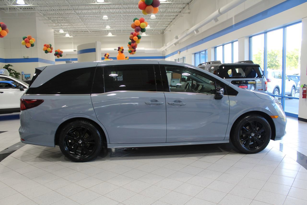 Certified 2023 Honda Odyssey Sport image 35