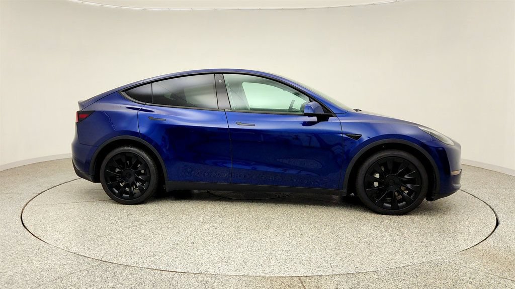 Used 2022 Tesla Model Y Long Range AWD/4WD image 4