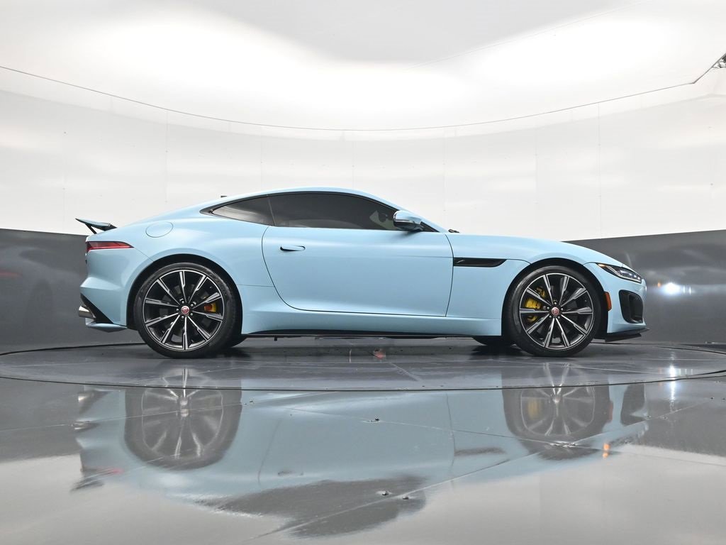 Used 2021 Jaguar F-TYPE R image 23