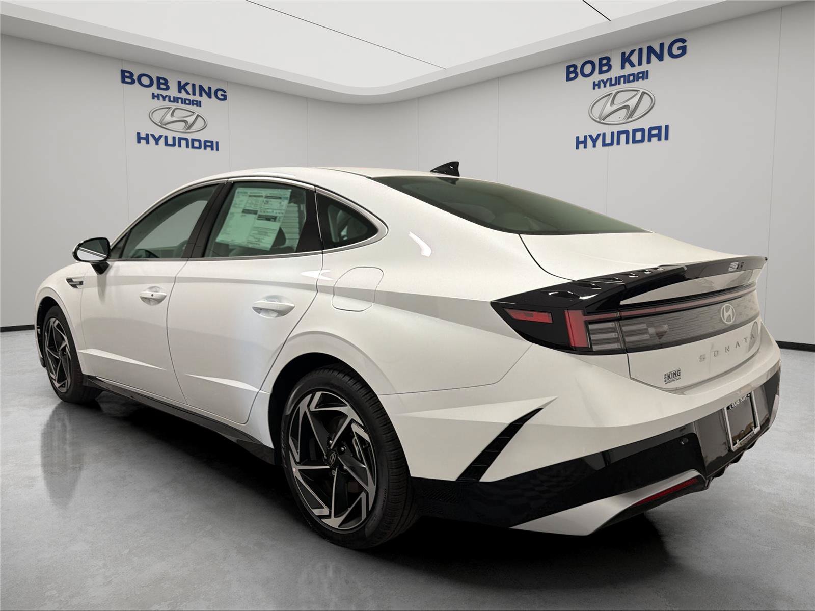 New 2026 Hyundai Sonata SEL FWD image 3
