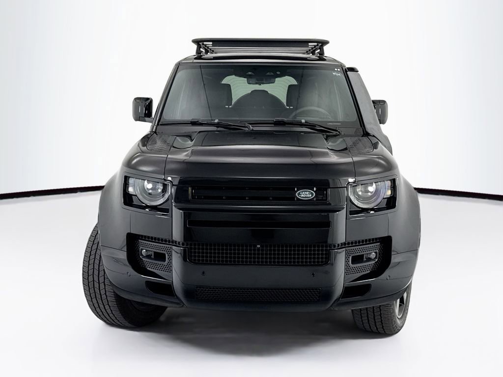 Used 2022 Land Rover Defender 110 V8 AWD/4WD image 2