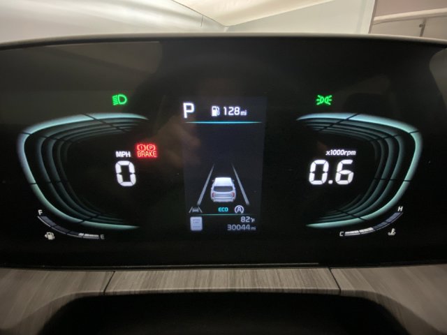 Used 2024 Kia Telluride EX w/ EX Captain's Chair Package AWD/4WD image 15