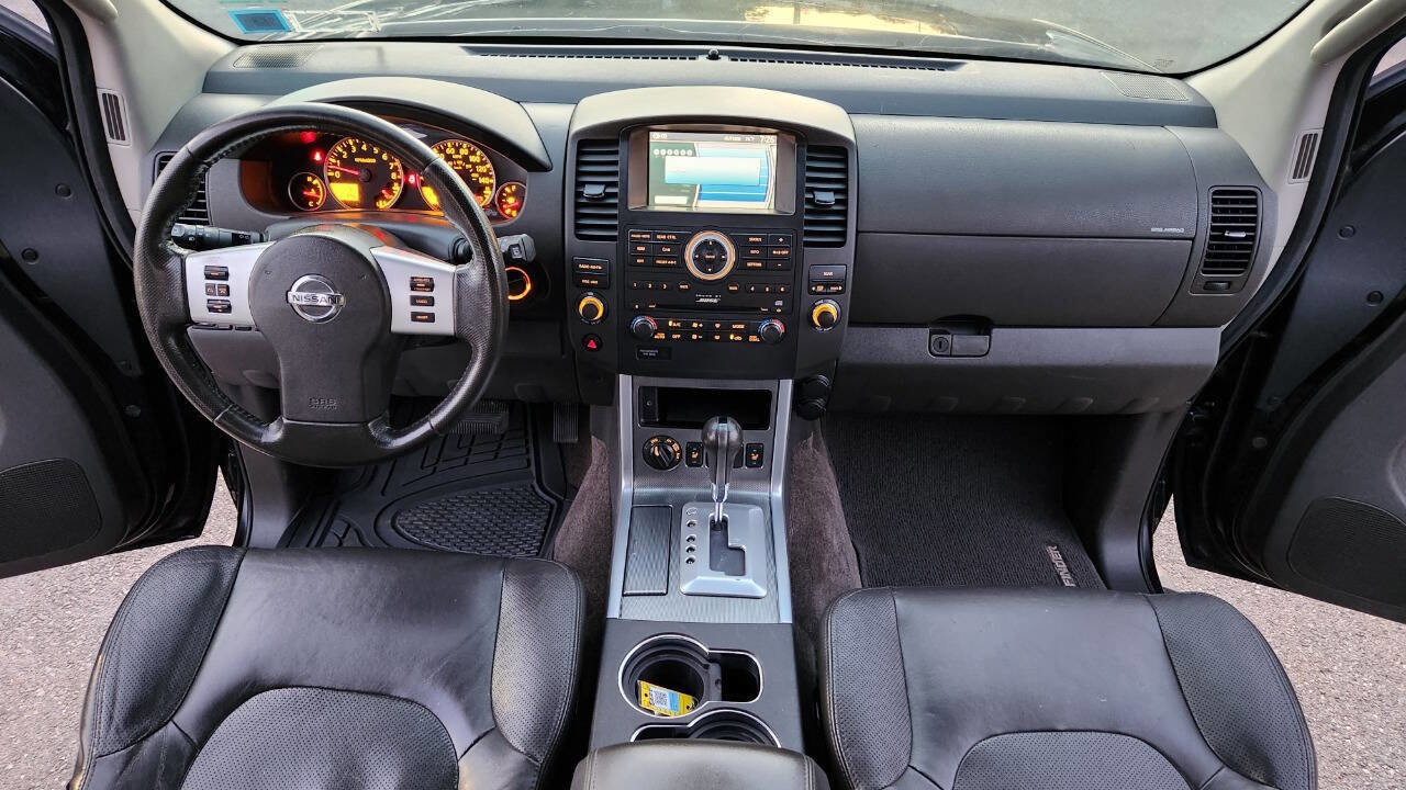 Used 2011 Nissan Pathfinder Silver image 32