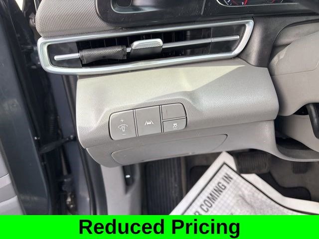 Used 2023 Hyundai Elantra SEL image 19