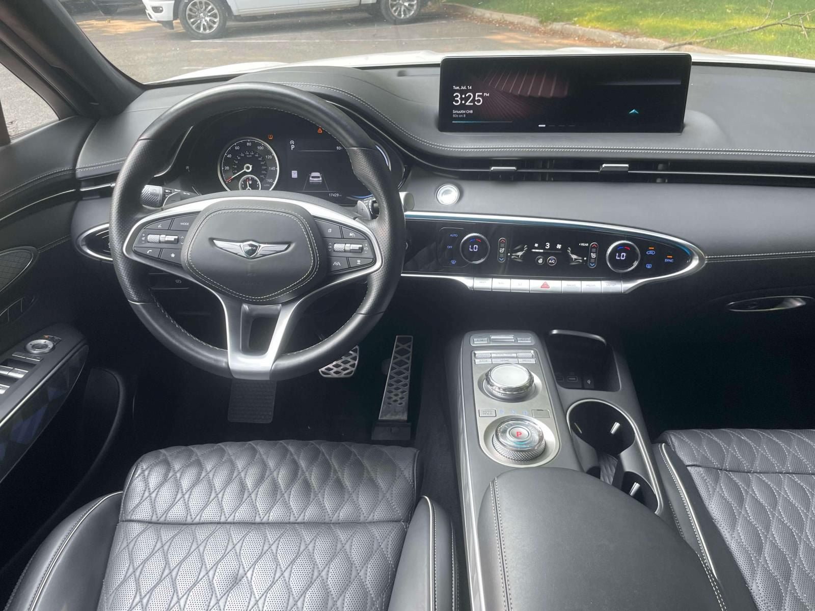 Used 2025 Genesis GV70 3.5T Sport w/ Sport Advanced Package AWD/4WD image 11