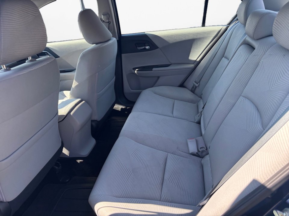 Used 2015 Honda Accord LX image 16