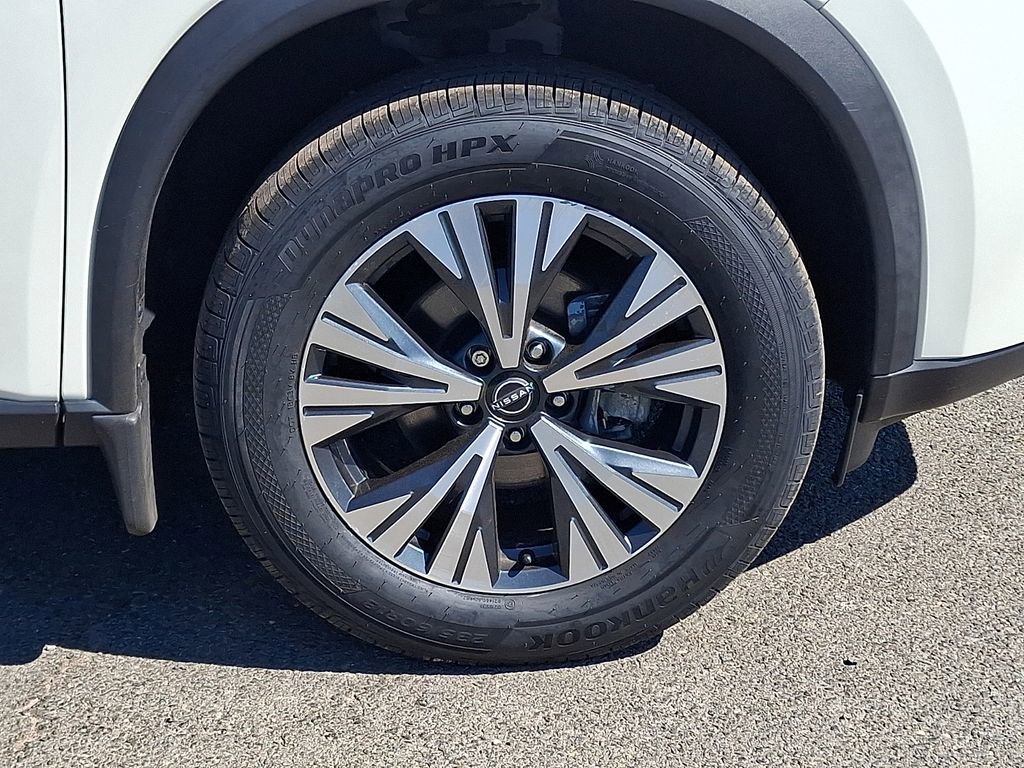 Used 2023 Nissan Rogue SV AWD/4WD image 11