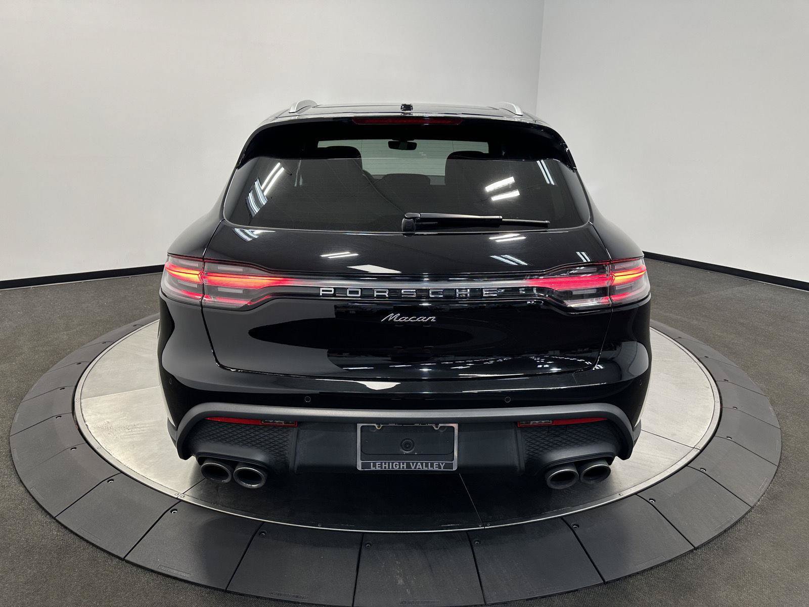 Used 2022 Porsche Macan AWD/4WD image 6