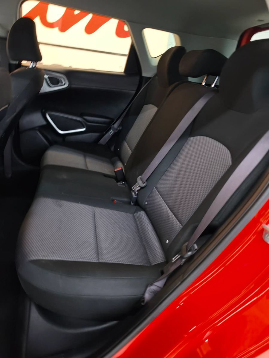 Used 2024 Kia Soul LX w/ LX Technology Package FWD image 36