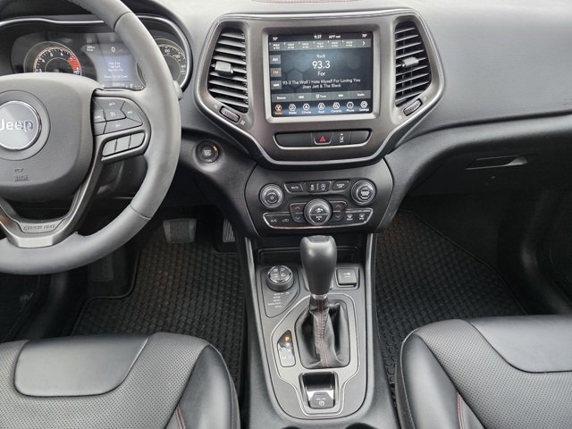 Used 2022 Jeep Cherokee Trailhawk w/ Premium Leather Package image 30