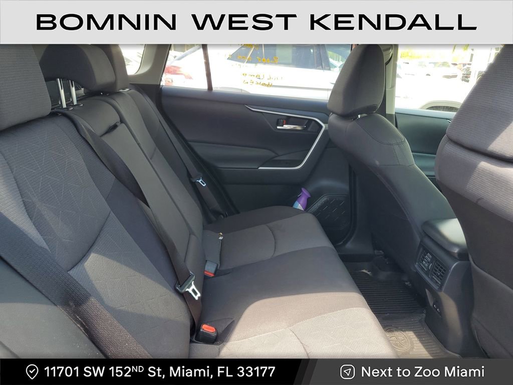 Used 2024 Toyota RAV4 XLE image 6