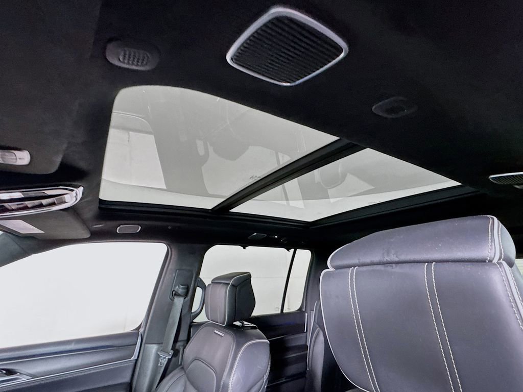 Used 2024 Jeep Grand Wagoneer L Series II w/ Quick Order Packagew 28T image 23