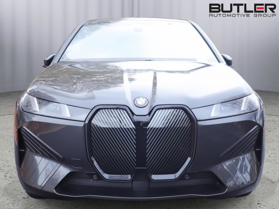 Used 2026 BMW iX xDrive45 image 2